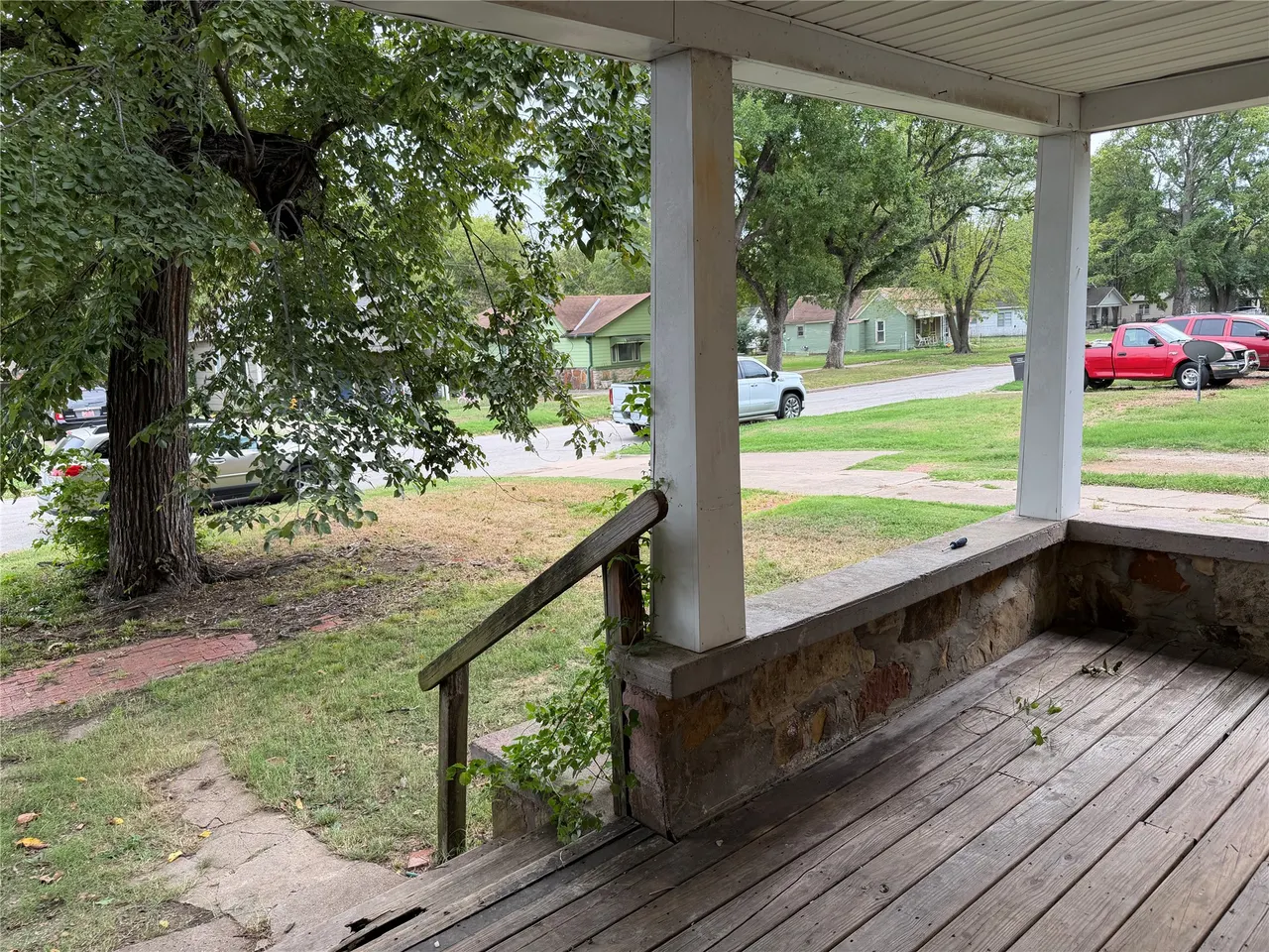 Photo 4 — 805 S Seneca Avenue, Bartlesville, OK 74003