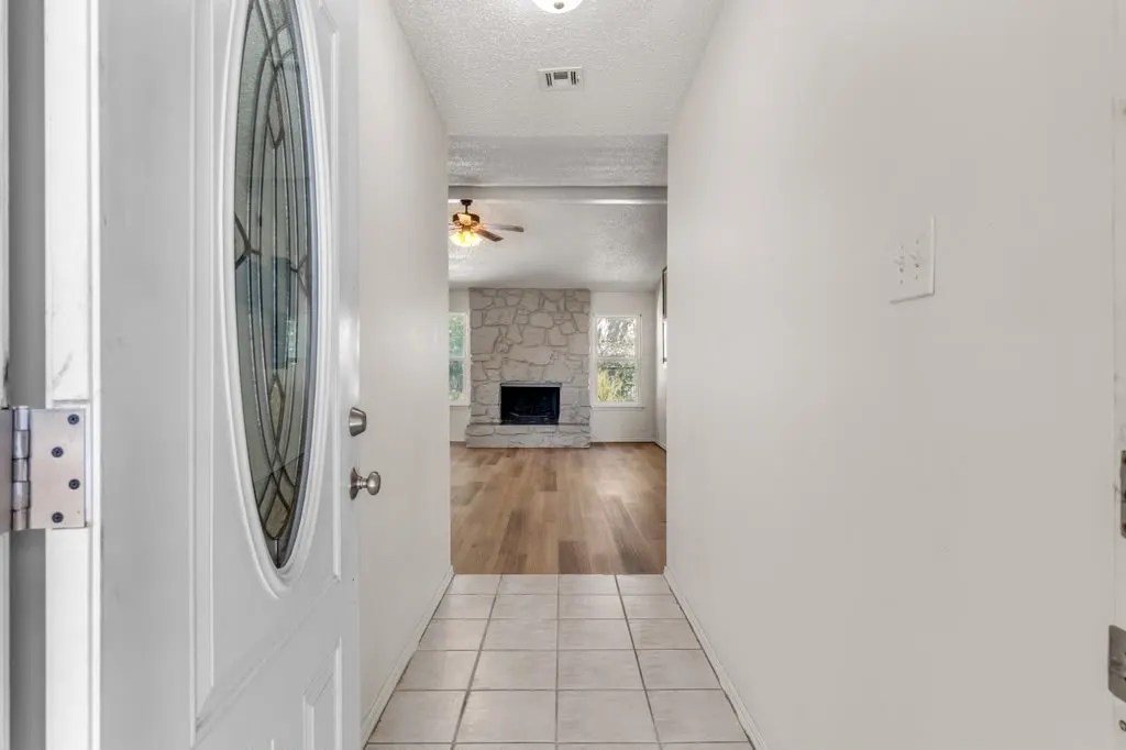 Photo 2 — 716 W Fort Worth Street, Broken Arrow, OK 74012