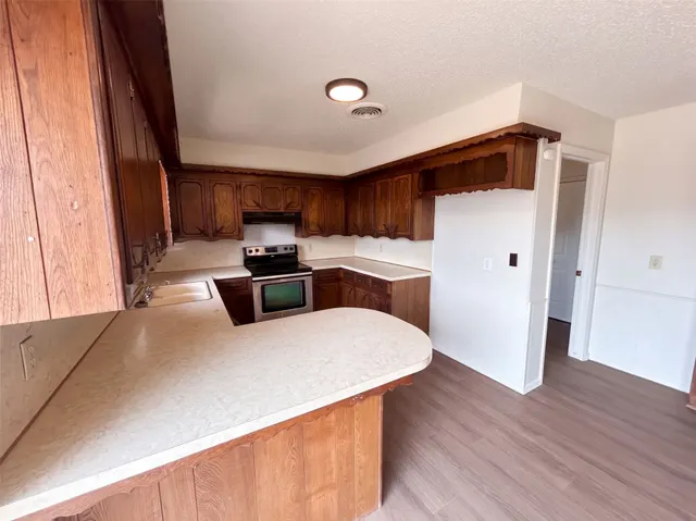 Photo 6 — 3206 Lansbrook Court, Duncan, OK 73533