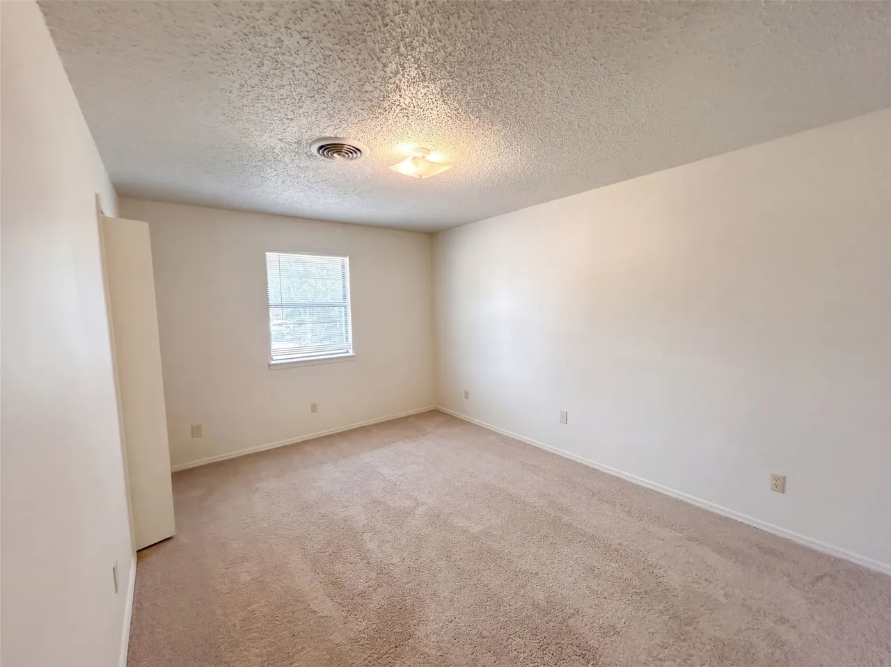 Photo 10 — 3206 Lansbrook Court, Duncan, OK 73533