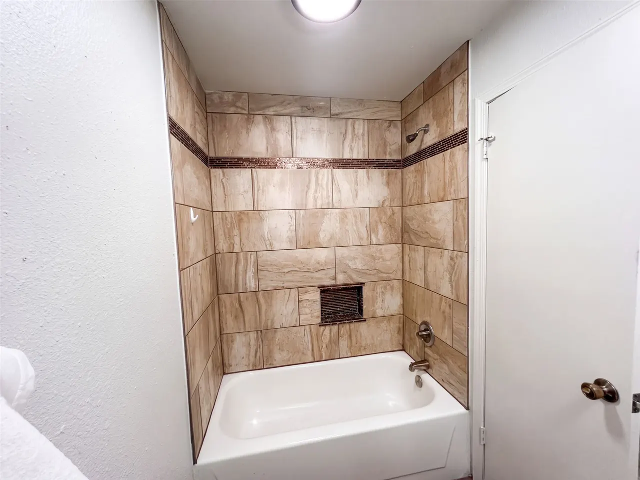 Photo 15 — 3206 Lansbrook Court, Duncan, OK 73533