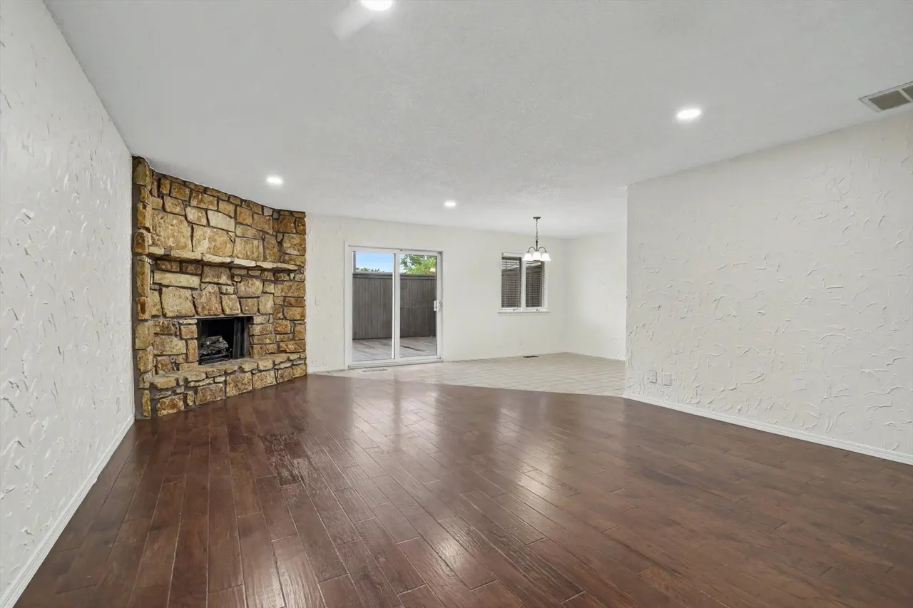 Photo 4 — 3212 S 148th East EastAvenue, Tulsa, OK 74134