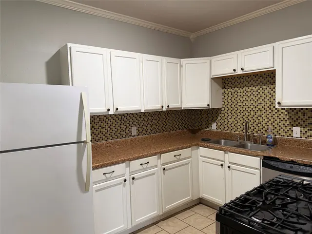 Photo 8 — 1115 E 4th Street, Bartlesville, OK 74003