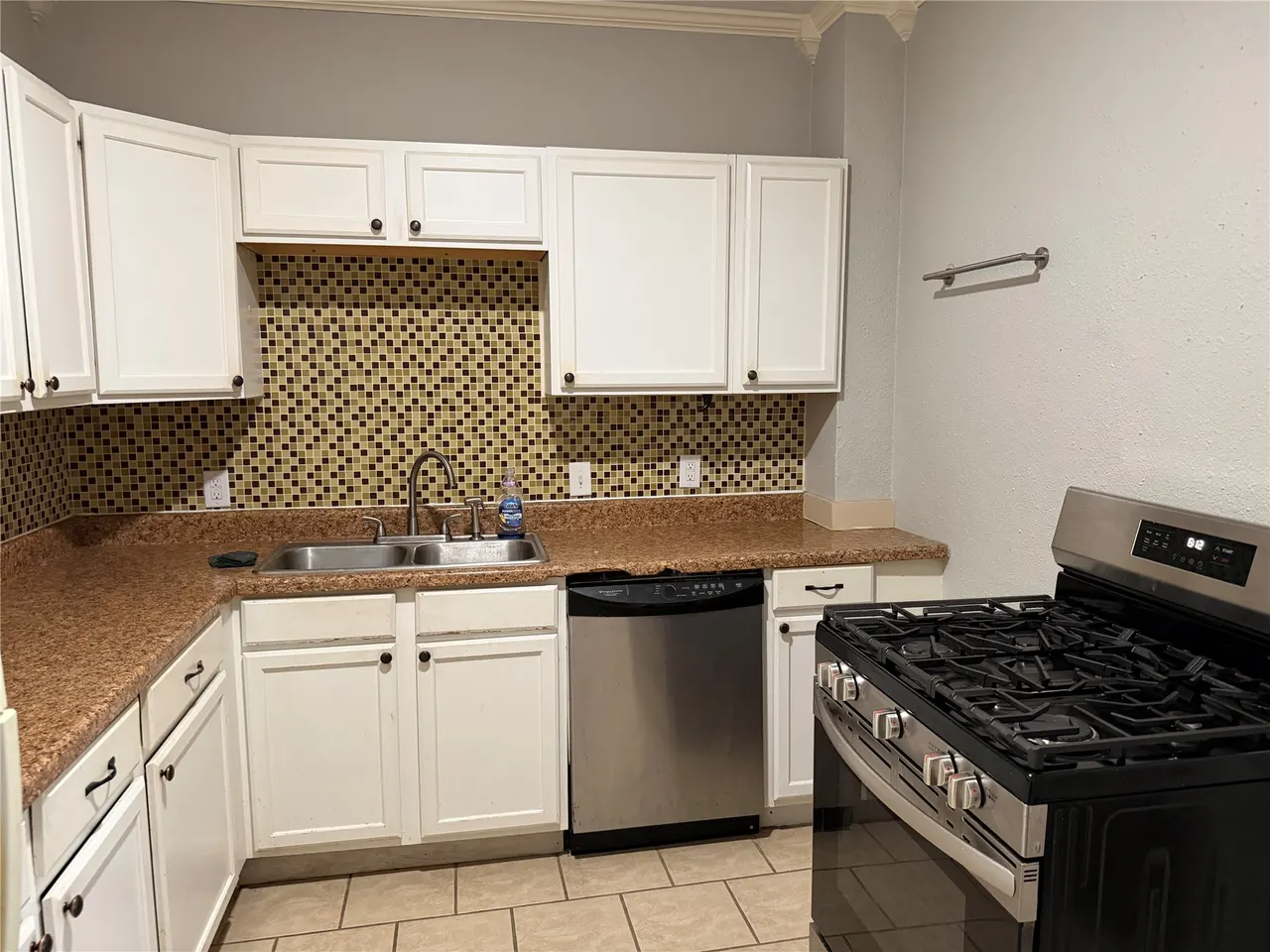 Photo 7 — 1115 E 4th Street, Bartlesville, OK 74003