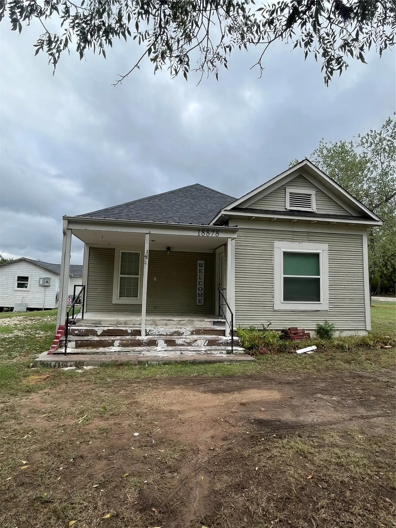 Front exterior — 18878 J H Nance, Oakland, OK 73446