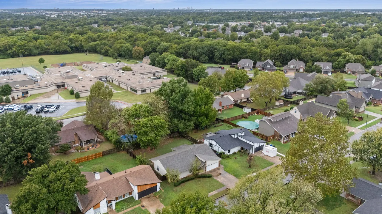 Photo 31 — 208 N Hemlock Avenue, Broken Arrow, OK 74012