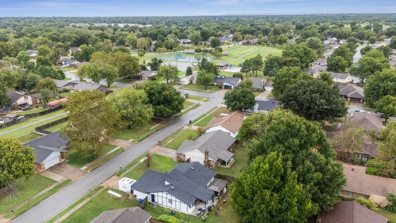 Photo 33 — 208 N Hemlock Avenue, Broken Arrow, OK 74012