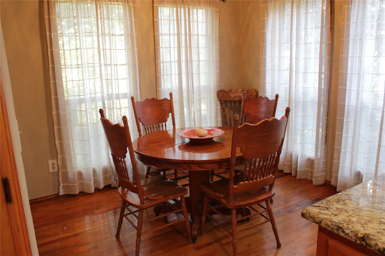 Photo 11 — 614 N 13th Street, Collinsville, OK 74021