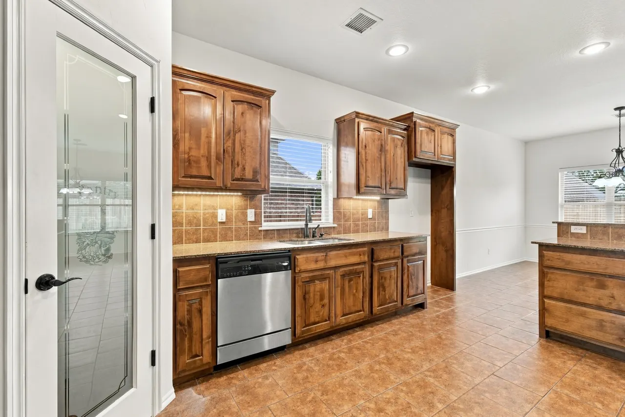 Photo 8 — 14239 S Kingston Avenue, Bixby, OK 74008