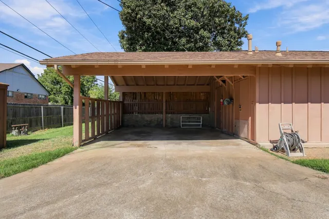 Photo 3 — 4904 S Knoxville Place, Tulsa, OK 74135