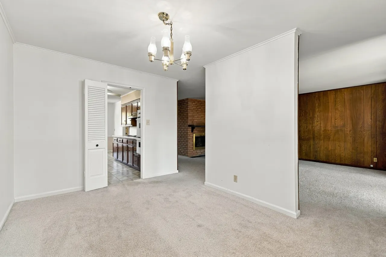 Photo 7 — 4904 S Knoxville Place, Tulsa, OK 74135