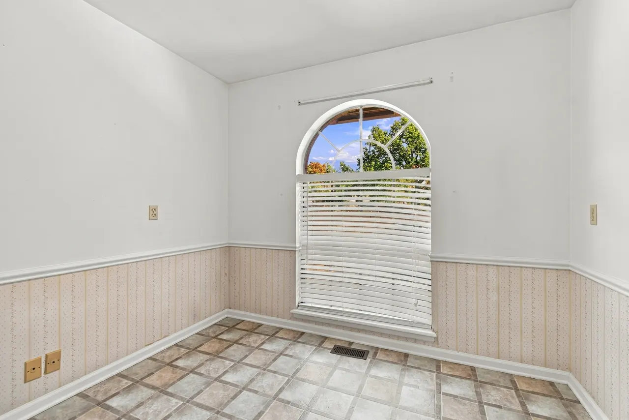 Photo 11 — 4904 S Knoxville Place, Tulsa, OK 74135
