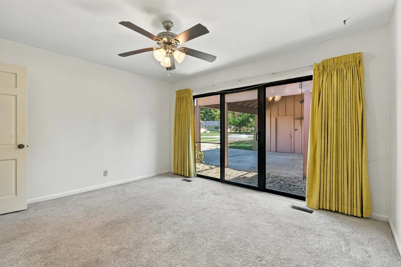 Photo 13 — 4904 S Knoxville Place, Tulsa, OK 74135