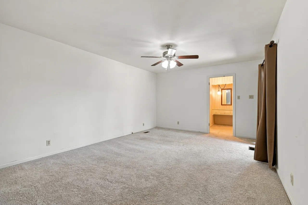 Photo 14 — 4904 S Knoxville Place, Tulsa, OK 74135
