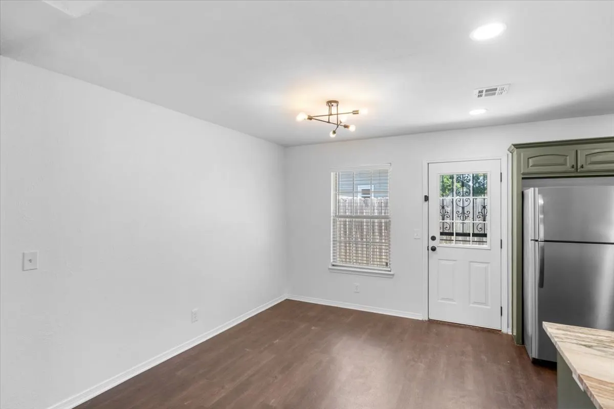 Photo 13 — 402 E Tecumseh Street, Tulsa, OK 74106