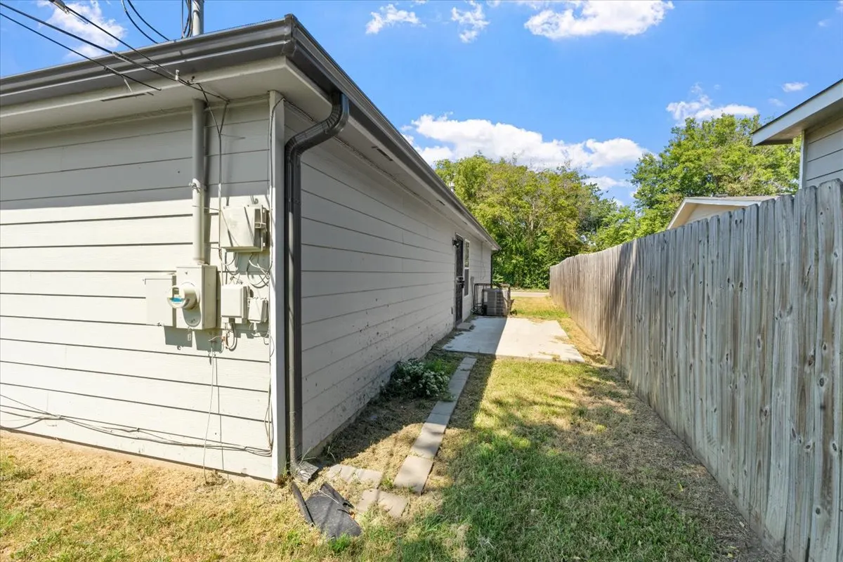 Photo 4 — 402 E Tecumseh Street, Tulsa, OK 74106