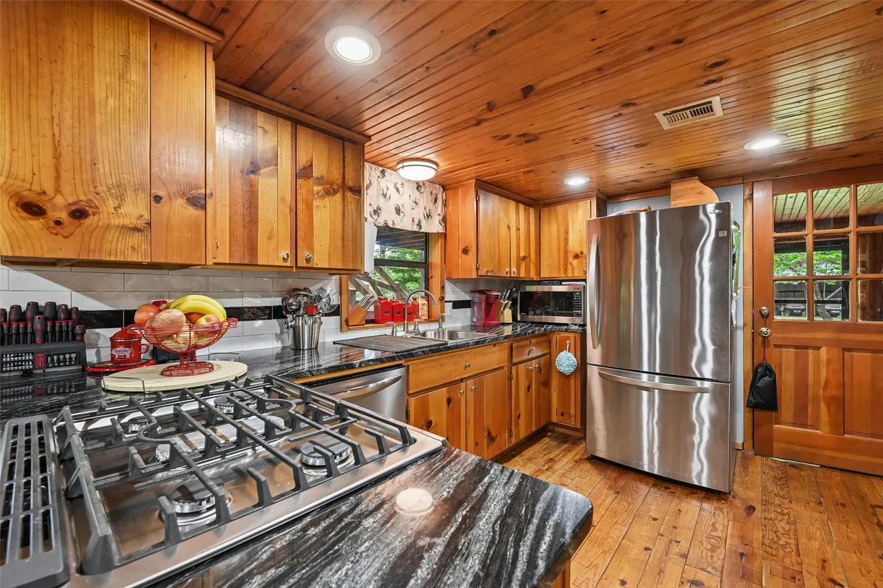 Photo 13 — 91 Crest Drive, Locust Grove, OK 74352