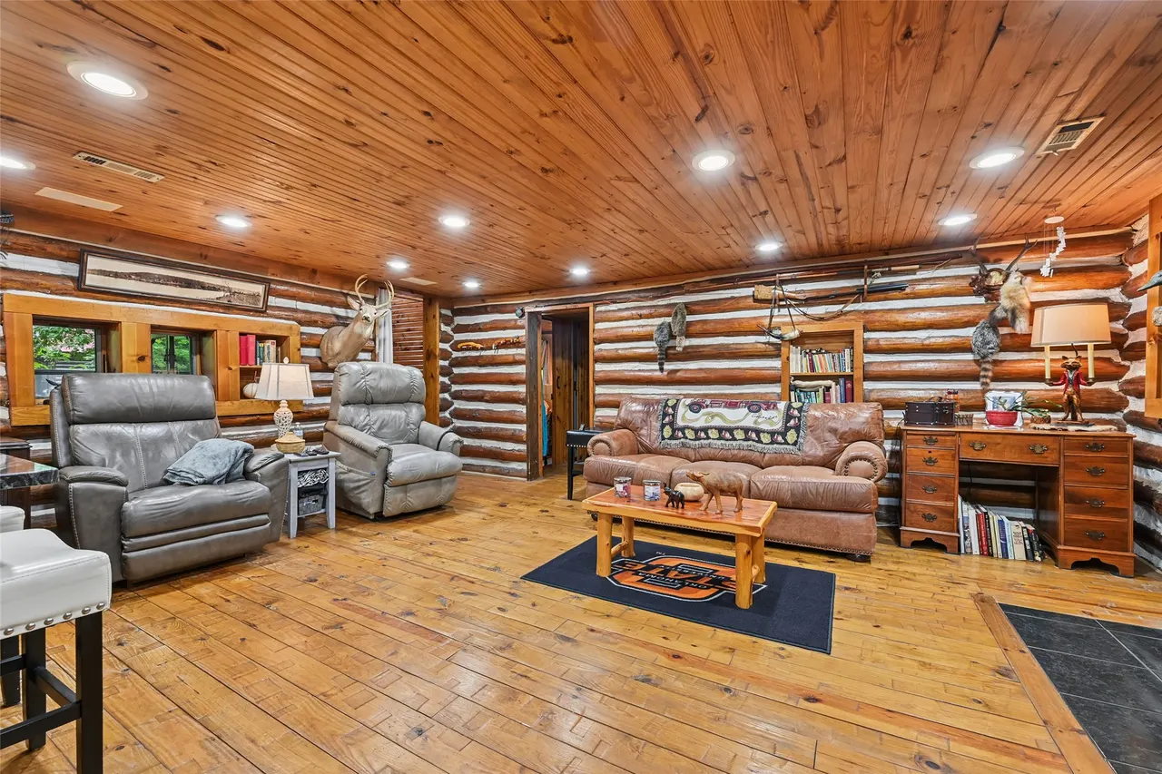 Photo 16 — 91 Crest Drive, Locust Grove, OK 74352