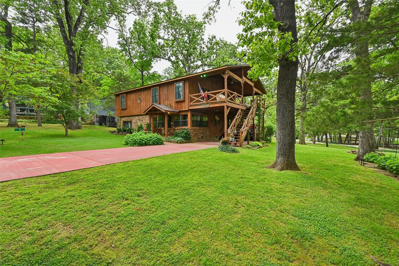 Photo 2 — 91 Crest Drive, Locust Grove, OK 74352