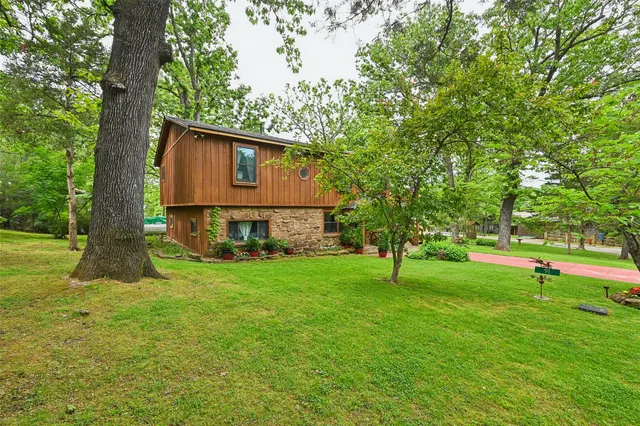 Photo 4 — 91 Crest Drive, Locust Grove, OK 74352
