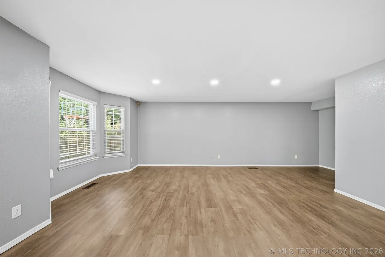 Photo 17 — 3323 S 72ND WestAvenue, Tulsa, OK 74107
