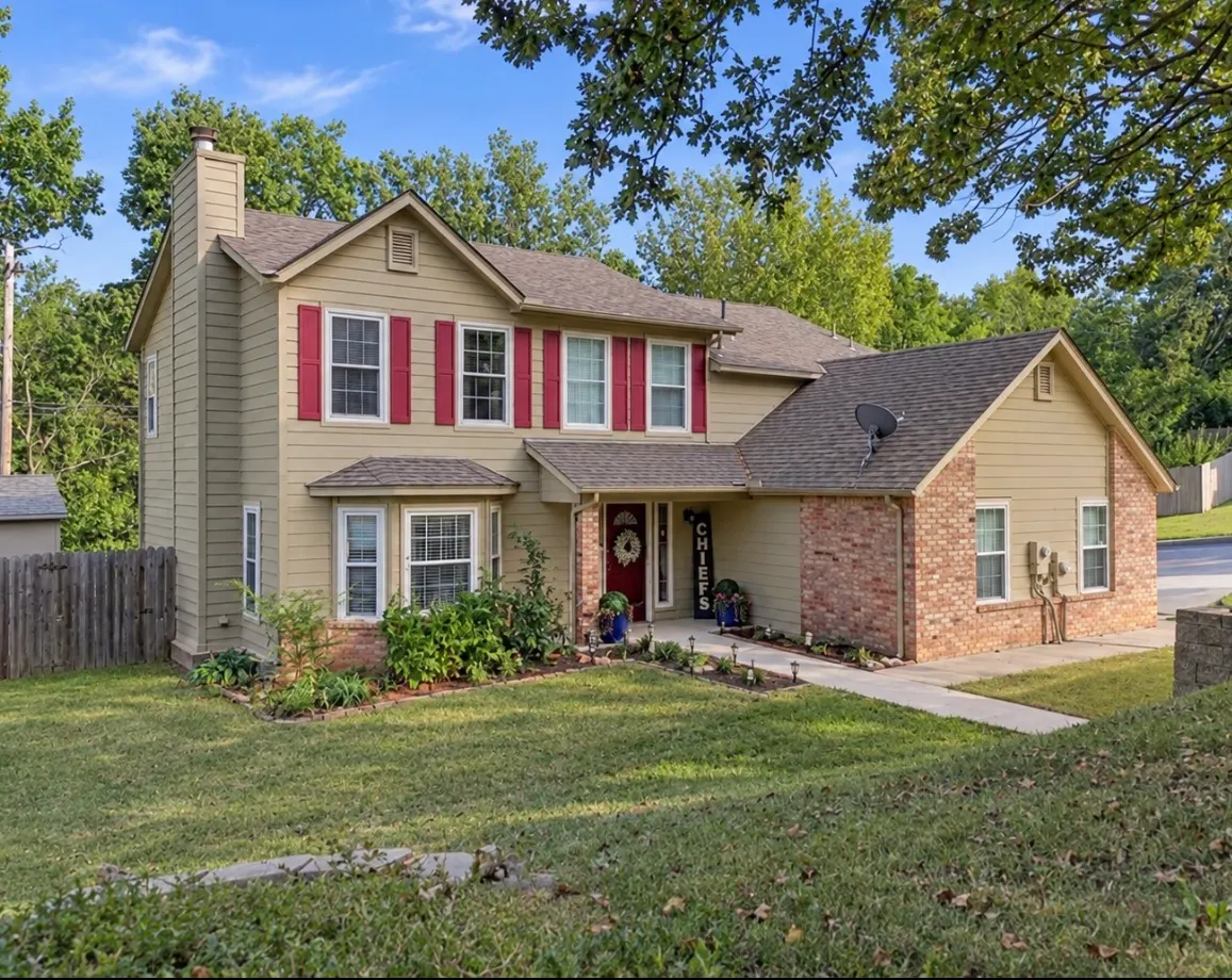 Front exterior — 3323 S 72ND WestAvenue, Tulsa, OK 74107