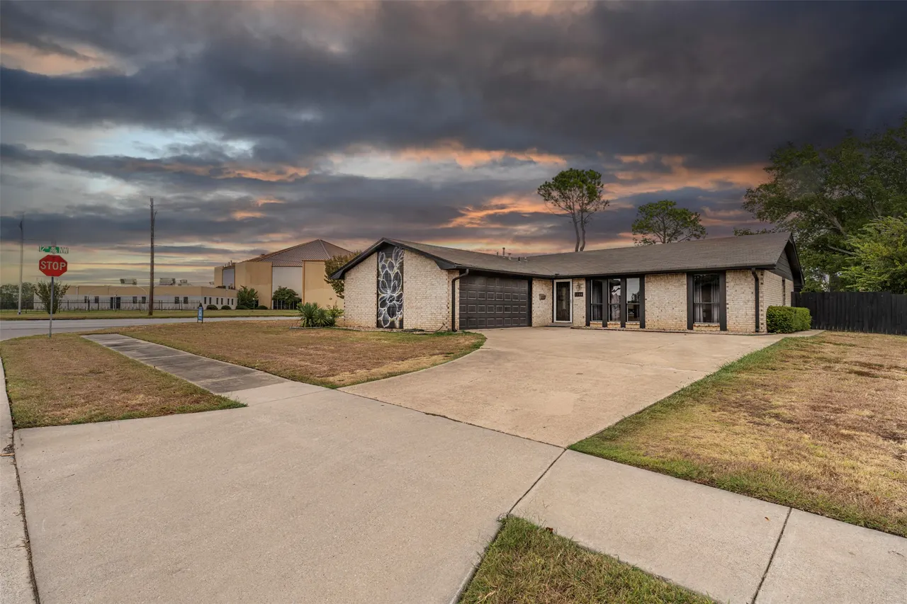 Front exterior — 1114 Osage Street, Ardmore, OK 73401
