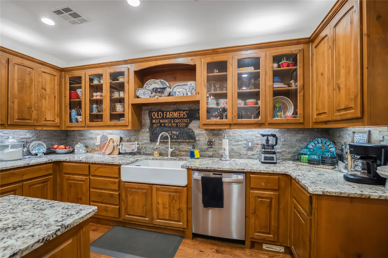 Photo 21 — 105818 S 4280 Road, Checotah, OK 74426