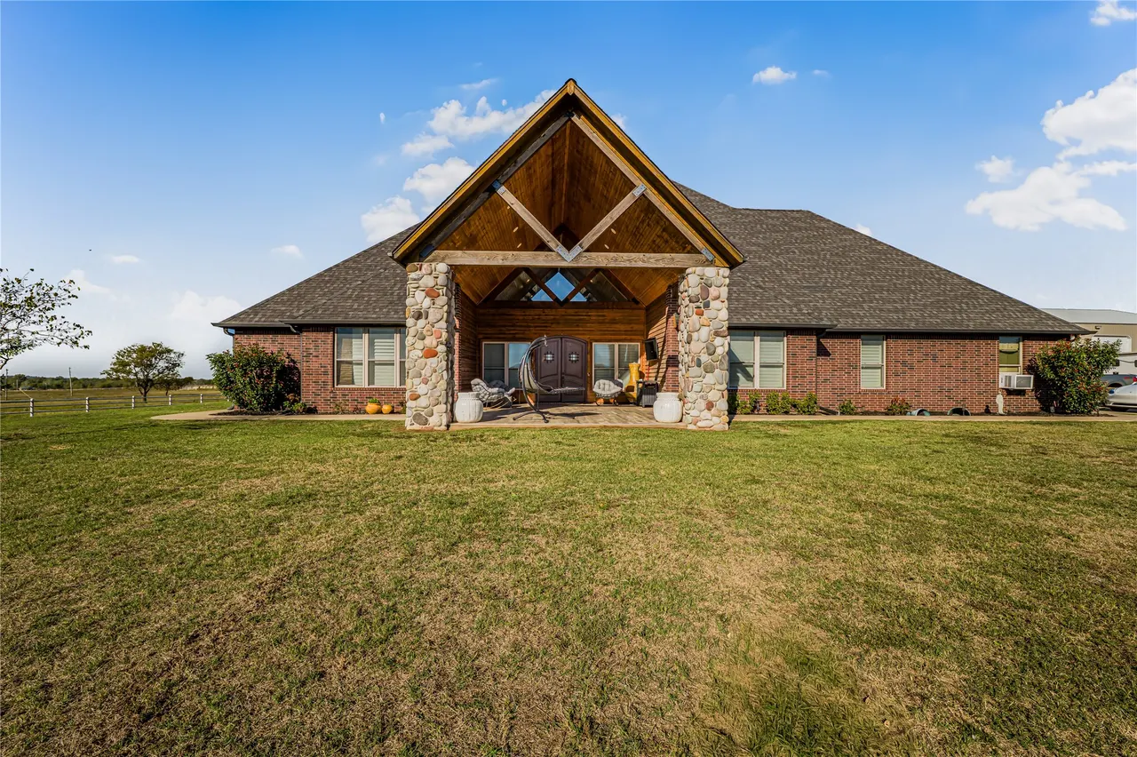 Front exterior — 105818 S 4280 Road, Checotah, OK 74426