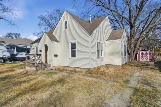 Photo 2 — 1910 S Johnstone Avenue, Bartlesville, OK 74003