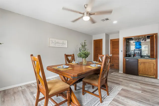 Photo 7 — 710 White Rock, Marietta, OK 73448