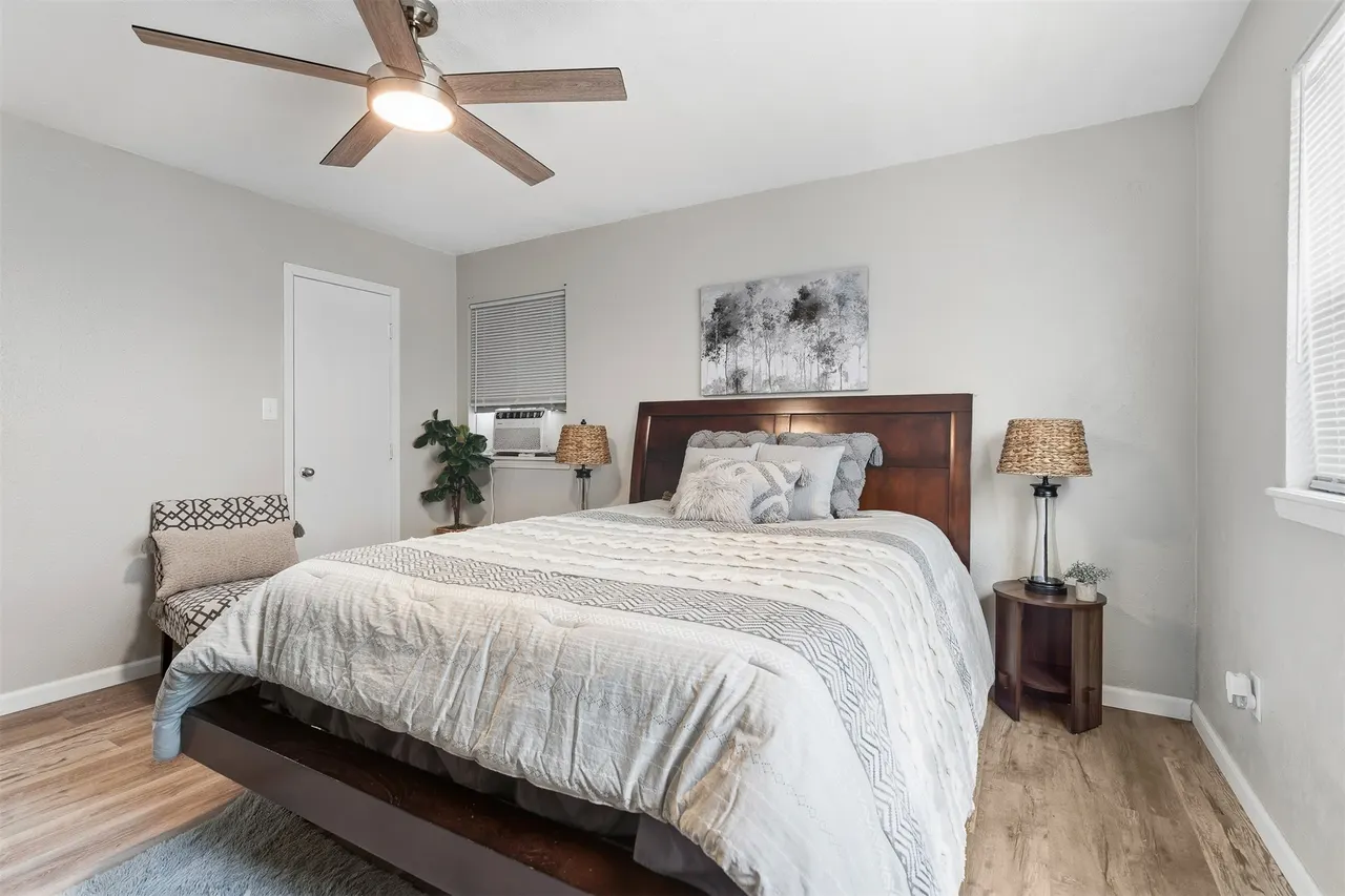 Photo 16 — 710 White Rock, Marietta, OK 73448