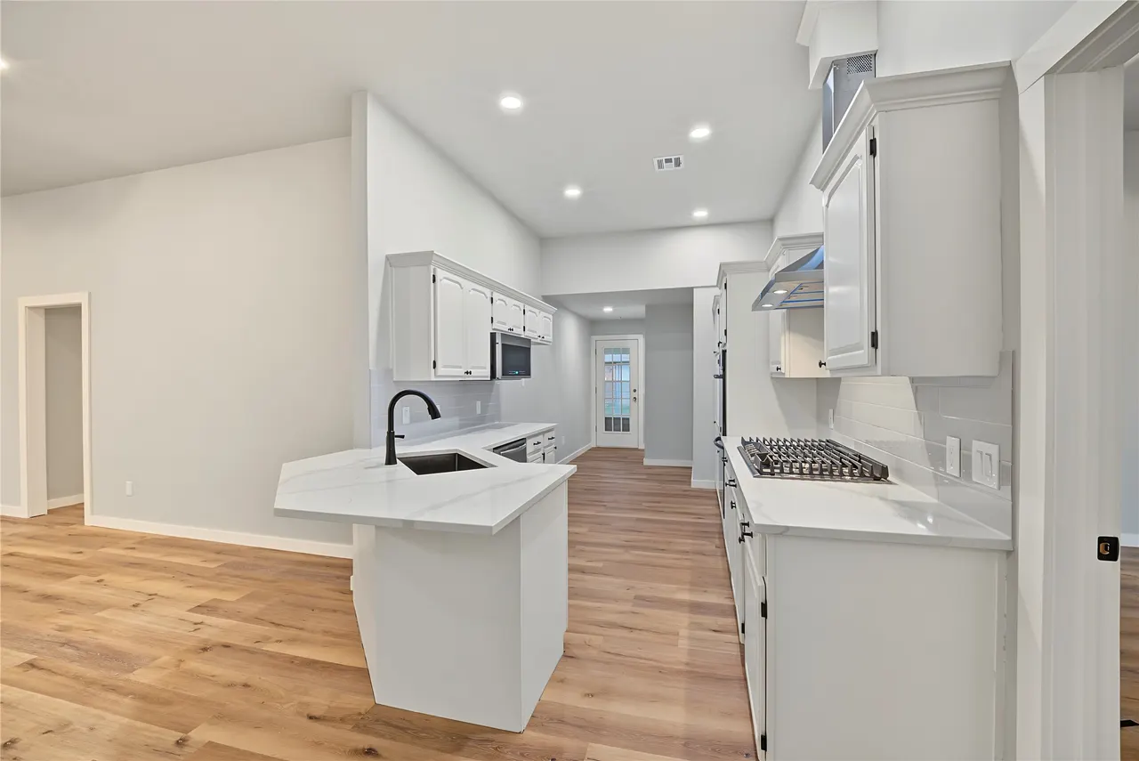 Photo 4 — 10702 E 101st Street N, Owasso, OK 74055
