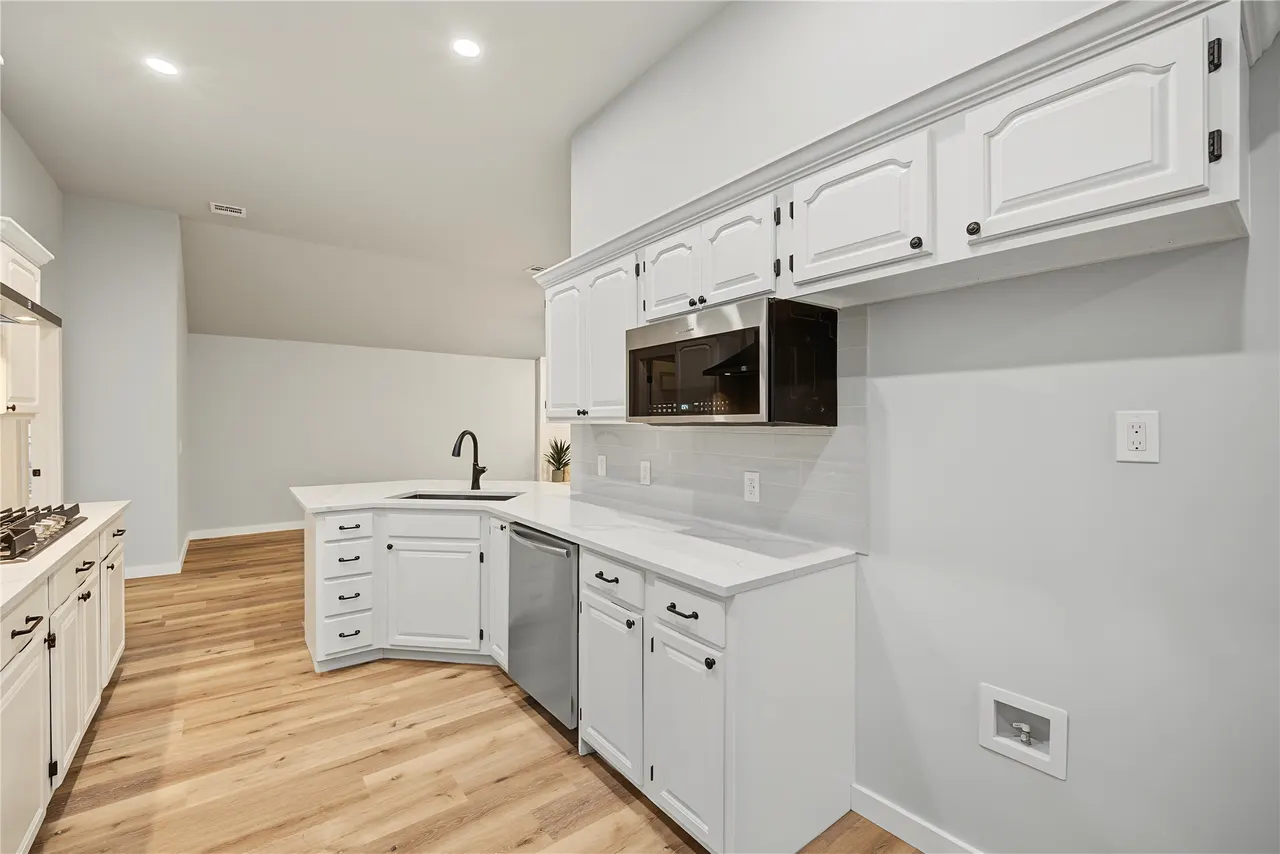 Photo 6 — 10702 E 101st Street N, Owasso, OK 74055