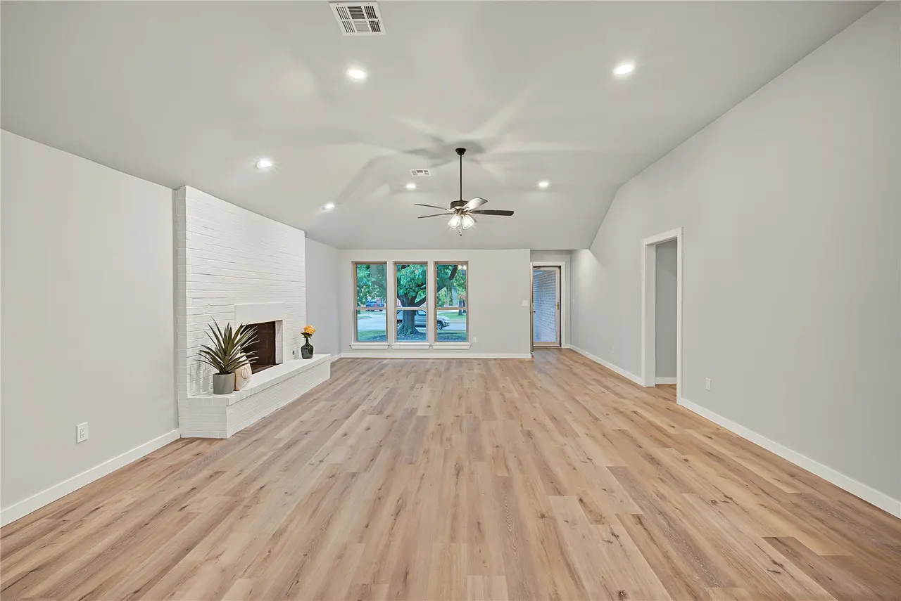 Photo 9 — 10702 E 101st Street N, Owasso, OK 74055