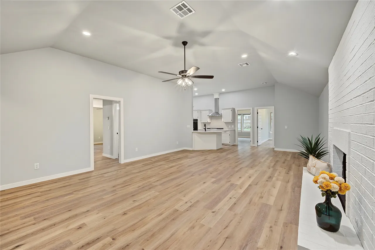 Photo 10 — 10702 E 101st Street N, Owasso, OK 74055