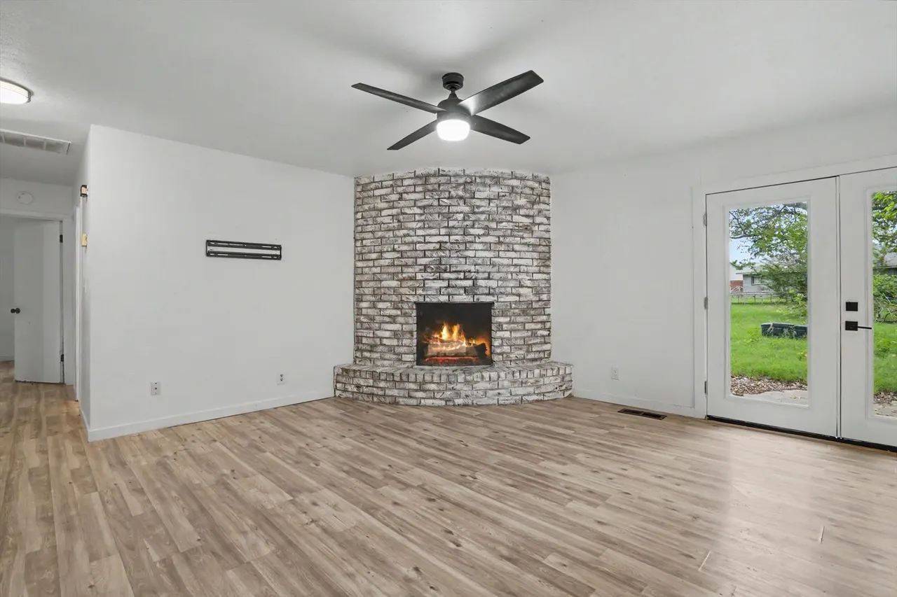 Photo 6 — 1724 S 6th Street, Broken Arrow, OK 74012