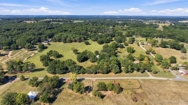 Photo 2 — 14460 W 750 Road, Tahlequah, OK 74464