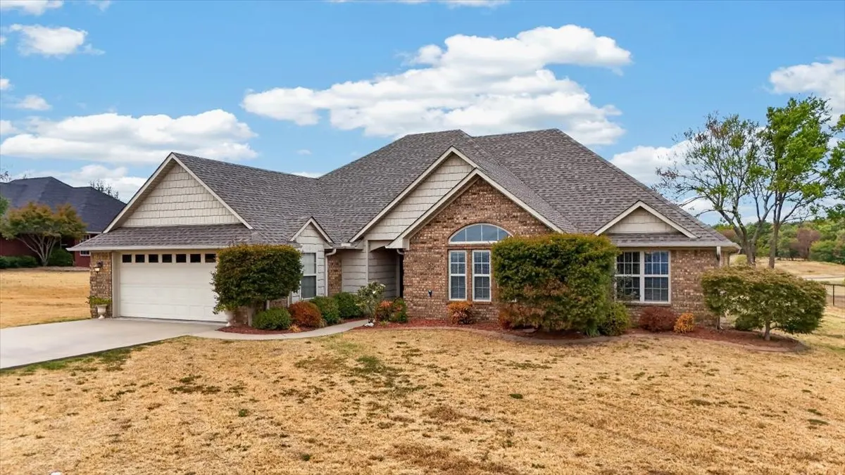 Front exterior — 23570 Wolf Valley Road, Wister, OK 74966