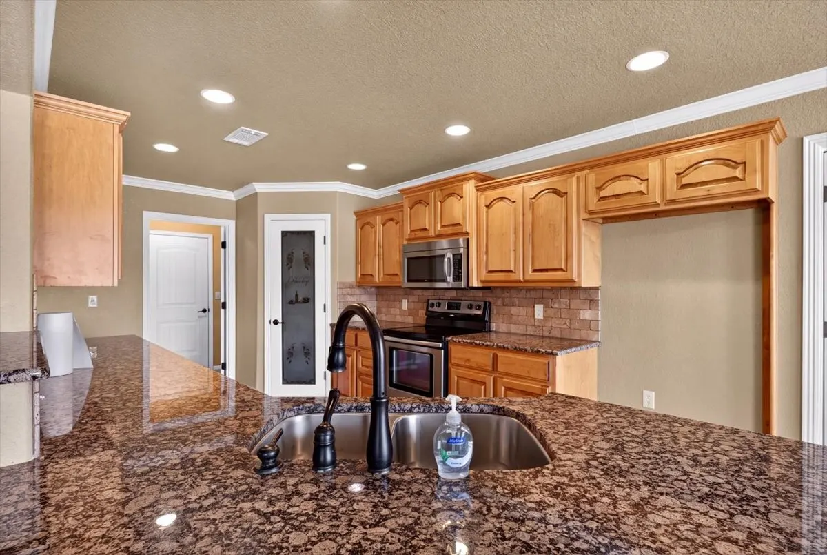 Photo 19 — 23570 Wolf Valley Road, Wister, OK 74966