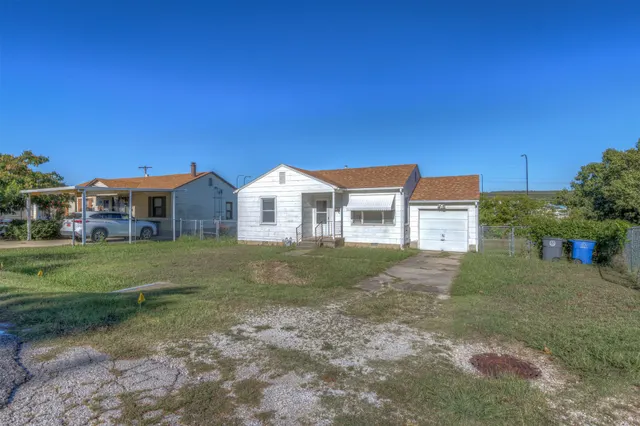 Photo 2 — 4534 S 32nd West Avenue, Tulsa, OK 74107