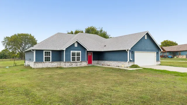 Photo 2 — 27241 21st Street, Catoosa, OK 74015