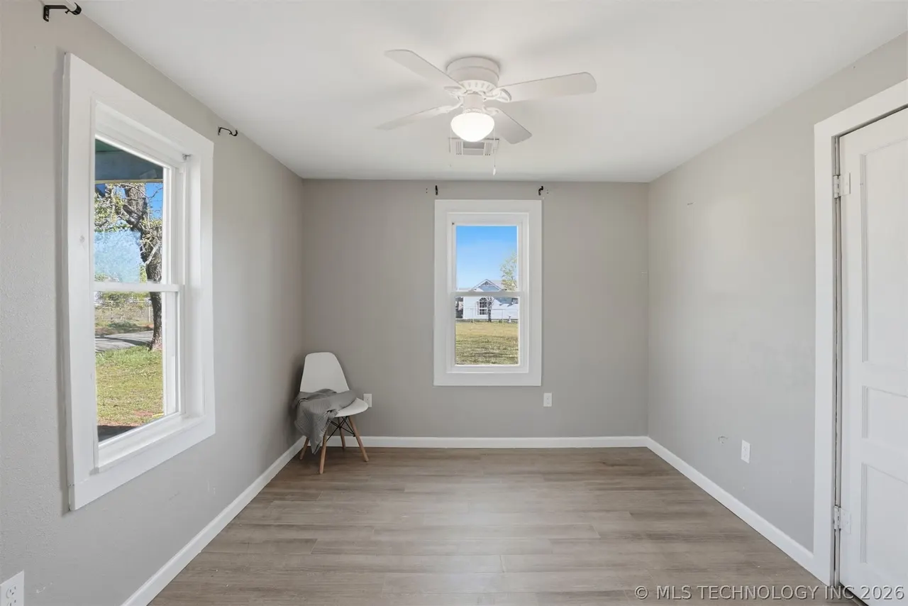 Photo 5 — 2131 N Edgewood Circle, Cushing, OK 74023