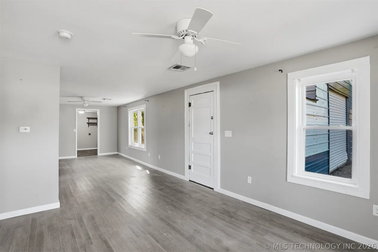 Photo 8 — 2131 N Edgewood Circle, Cushing, OK 74023
