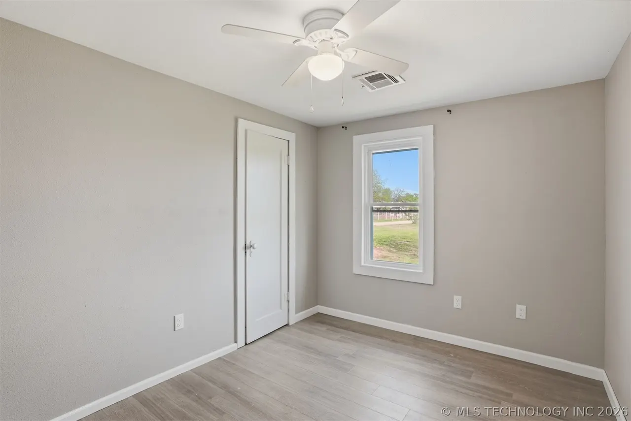 Photo 13 — 2131 N Edgewood Circle, Cushing, OK 74023