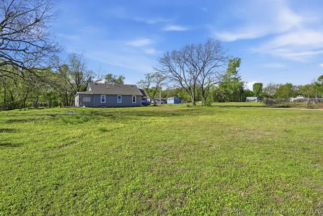 Photo 4 — 2131 N Edgewood Circle, Cushing, OK 74023