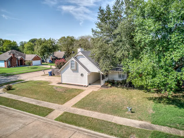 Photo 3 — 2900 E Reno Street, Broken Arrow, OK 74014