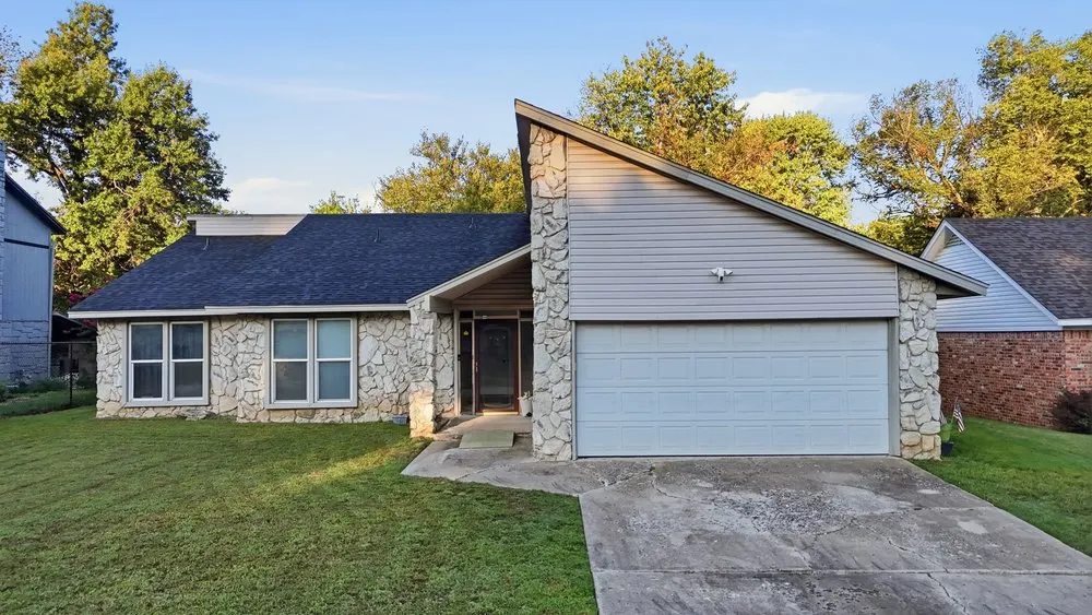 Photo 2 — 2612 S Chestnut Avenue, Broken Arrow, OK 74012
