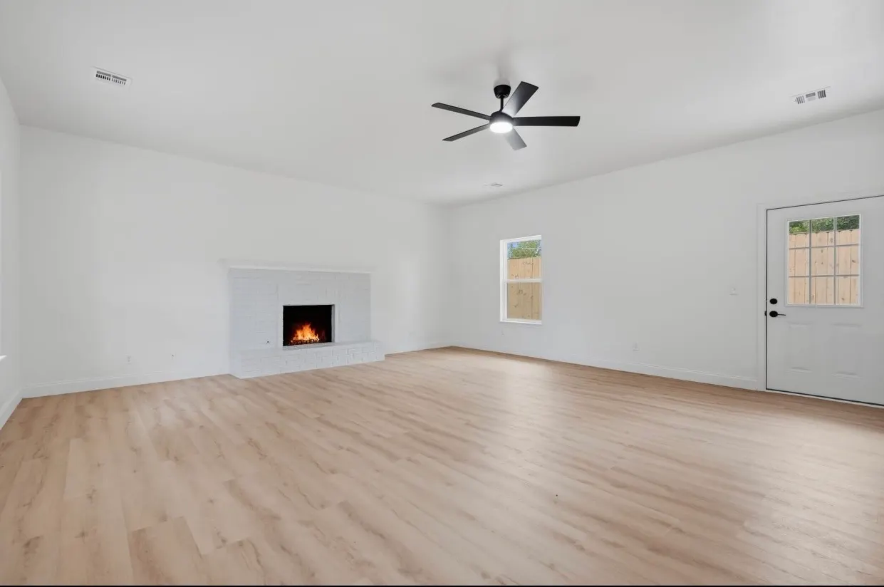 Photo 5 — 4204 S 35th West Avenue, Tulsa, OK 74107