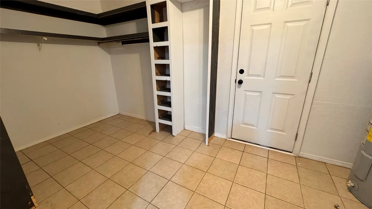 Photo 9 — 1011 W Taliaferro Street, Madill, OK 73446